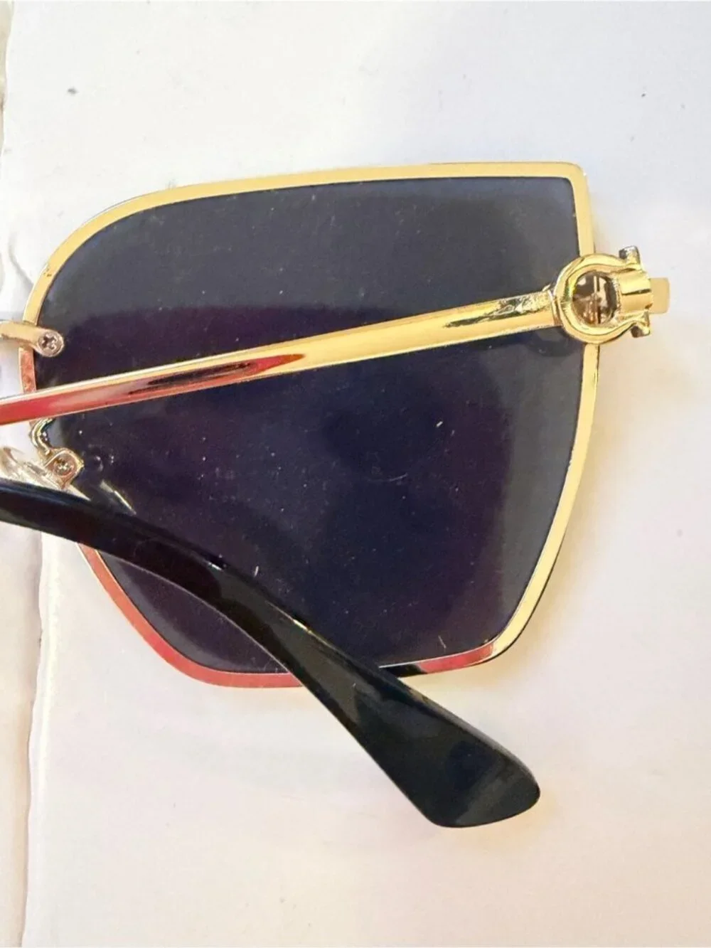 Vintage-Inspired Rimless Square Sunglasses Black & Gold